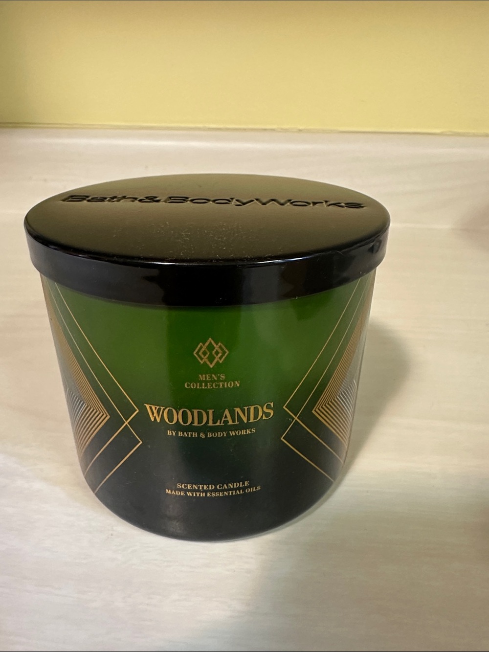 Bath & Body Works Woodlands Green & Gold Scented Candle